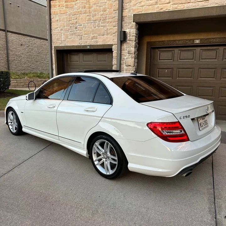 2012 Mercedes-Benz W204 C-Class - Image 7 of 17