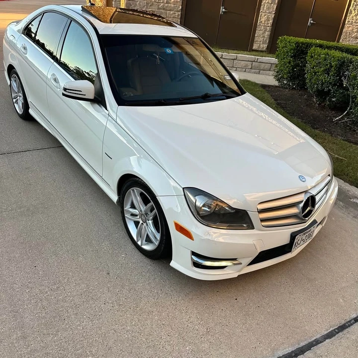 2012 Mercedes-Benz W204 C-Class - Image 3 of 17