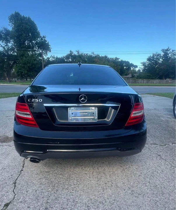 2012 Mercedes-Benz W204 C-Class - Image 6 of 17