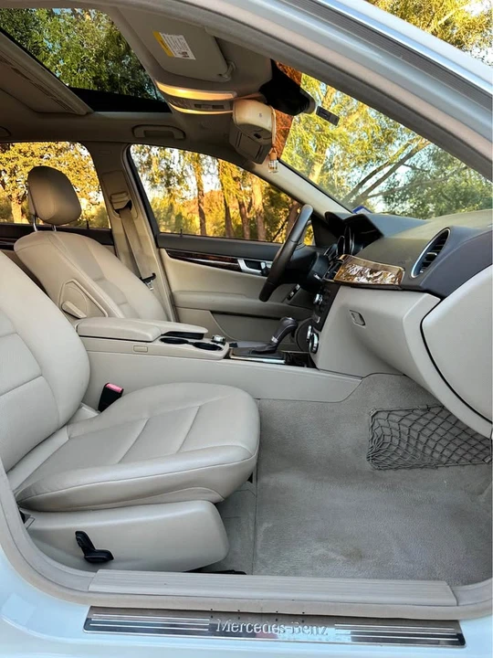 2012 Mercedes-Benz W204 C-Class - Image 7 of 10