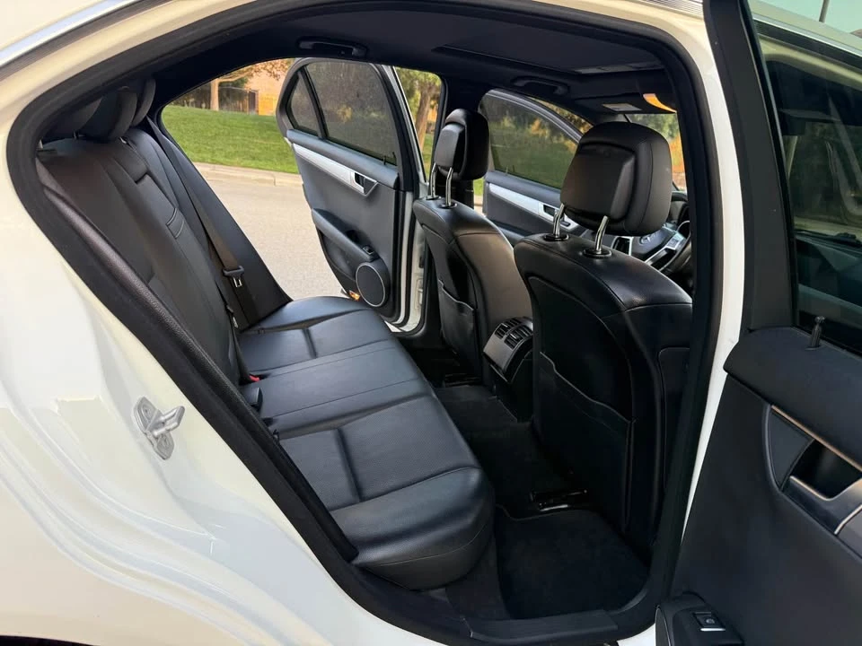 2012 Mercedes-Benz W204 C-Class - Image 11 of 15