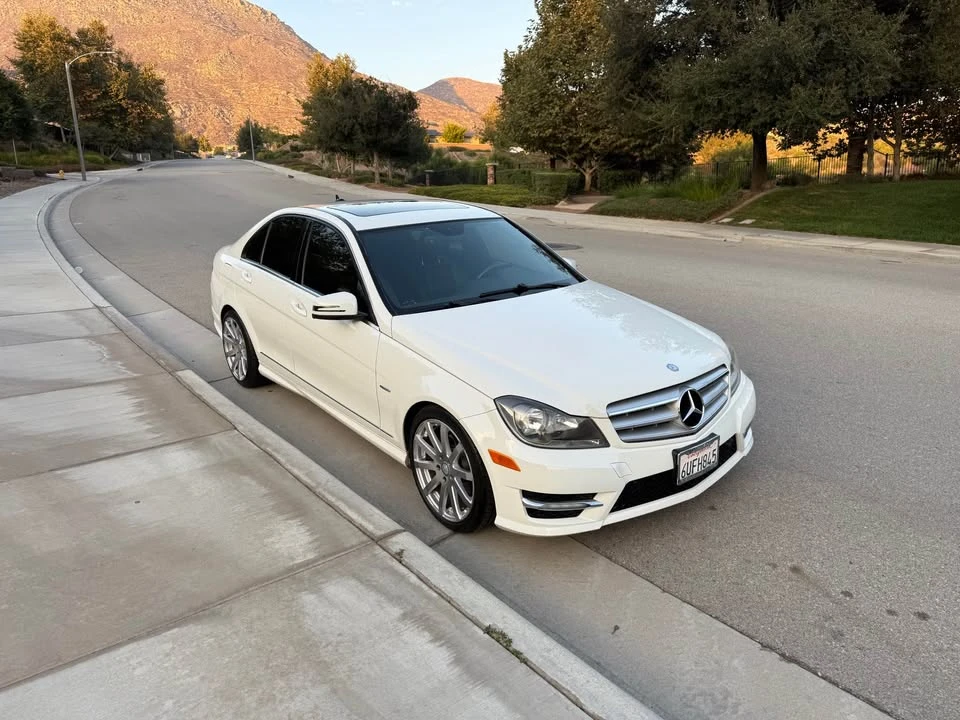 2012 Mercedes-Benz W204 C-Class - Image 7 of 15