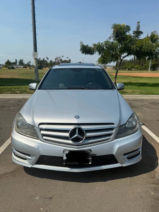 2012 Mercedes-Benz W204 C-Class - Image 2 of 10