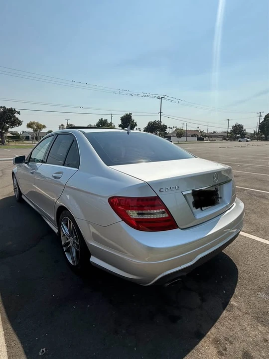 2012 Mercedes-Benz W204 C-Class - Image 7 of 10