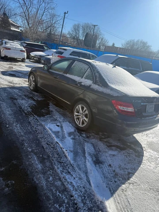 2012 Mercedes-Benz W204 C-Class - Image 2 of 6