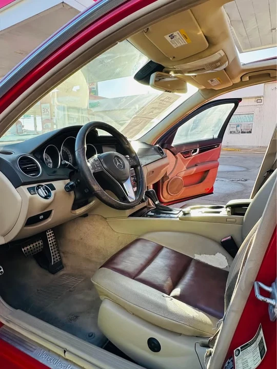 2012 Mercedes-Benz W204 C-Class - Image 7 of 17