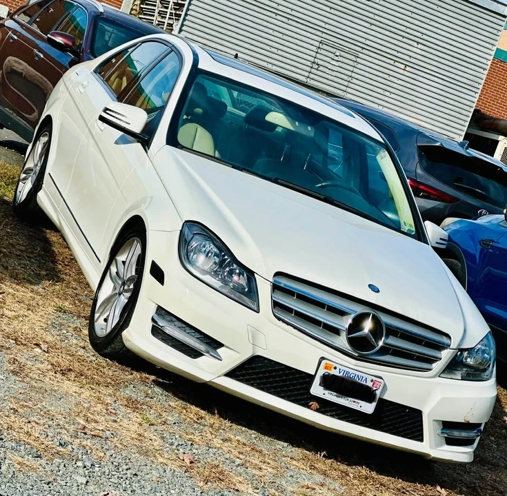 2012 Mercedes-Benz W204 C-Class - Image 6 of 11