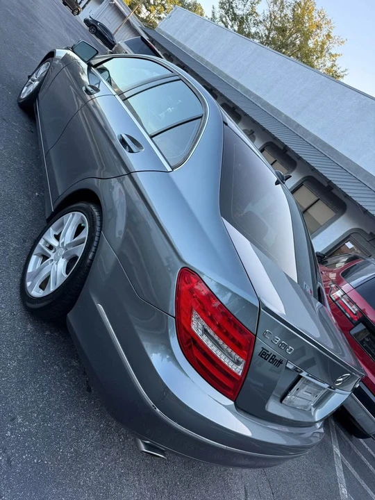 2012 Mercedes-Benz W204 C-Class - Image 10 of 17