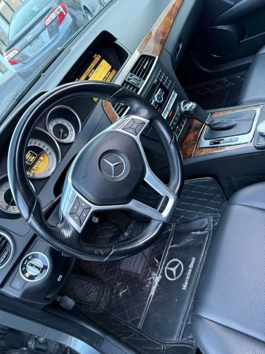 2012 Mercedes-Benz W204 C-Class - Image 7 of 17