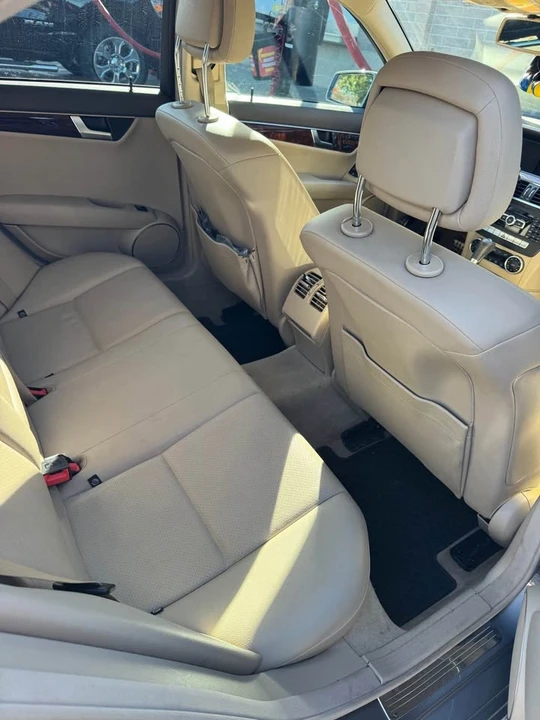 2012 Mercedes-Benz W204 C-Class - Image 11 of 16
