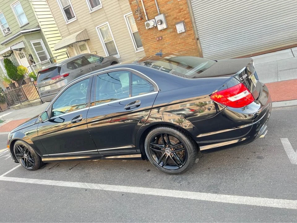 2012 Mercedes-Benz W204 C-Class - Image 3 of 18