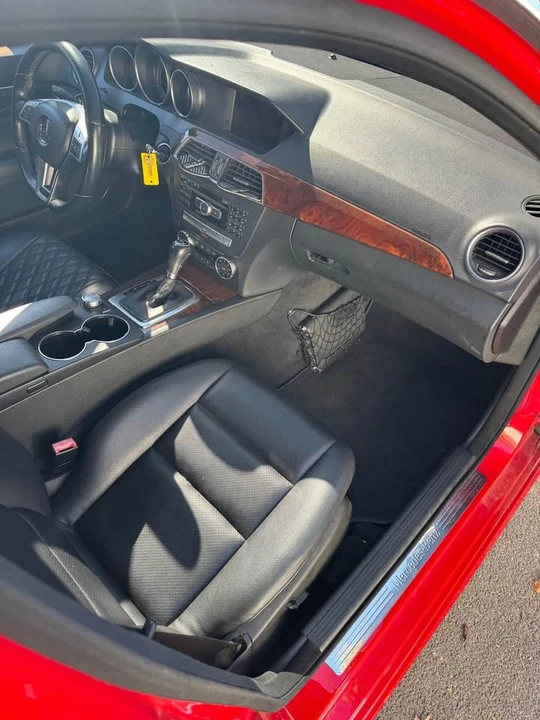 2012 Mercedes-Benz W204 C-Class - Image 14 of 16