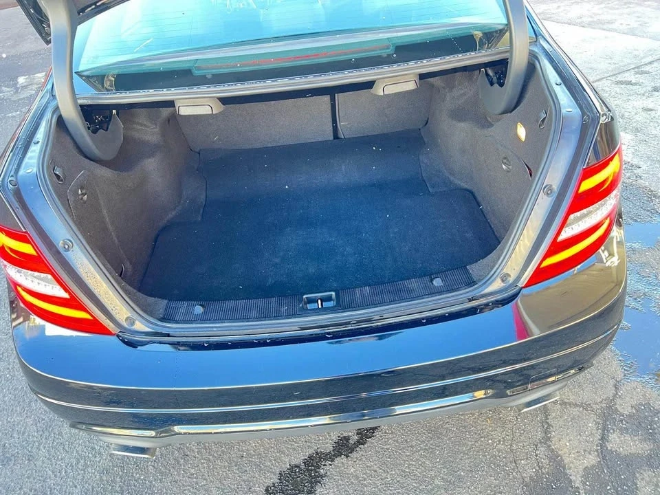 2012 Mercedes-Benz W204 C-Class - Image 12 of 18