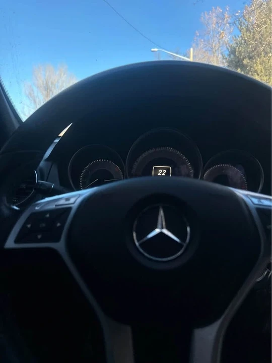 2012 Mercedes-Benz W204 C-Class - Image 5 of 11
