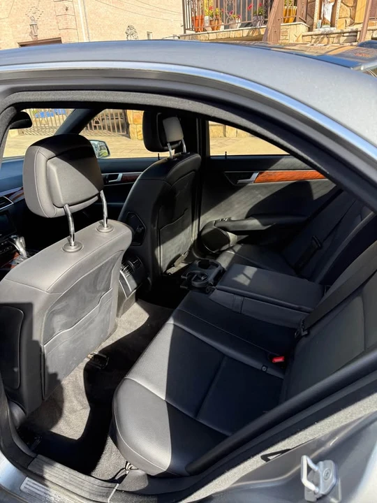 2012 Mercedes-Benz W204 C-Class - Image 9 of 17