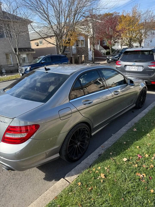 2012 Mercedes-Benz W204 C-Class - Image 6 of 17