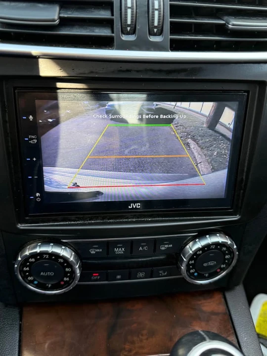 2012 Mercedes-Benz W204 C-Class - Image 15 of 17