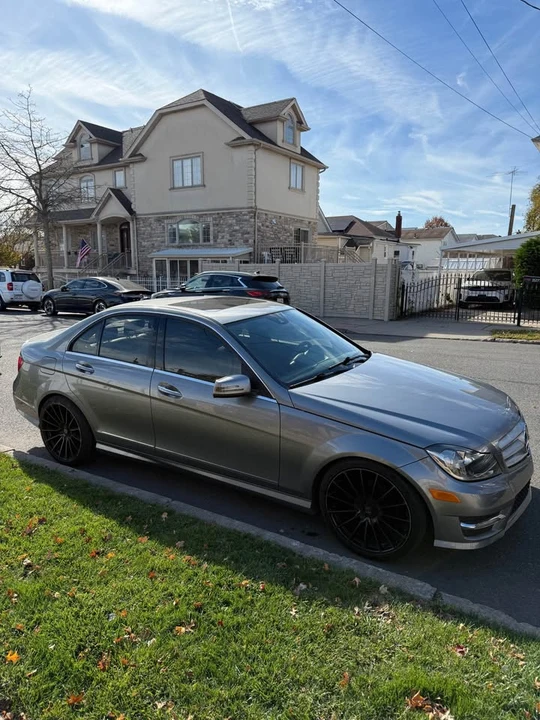 2012 Mercedes-Benz W204 C-Class - Image 3 of 17