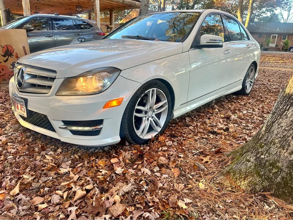 2012 Mercedes-Benz W204 C-Class - Image 2 of 6