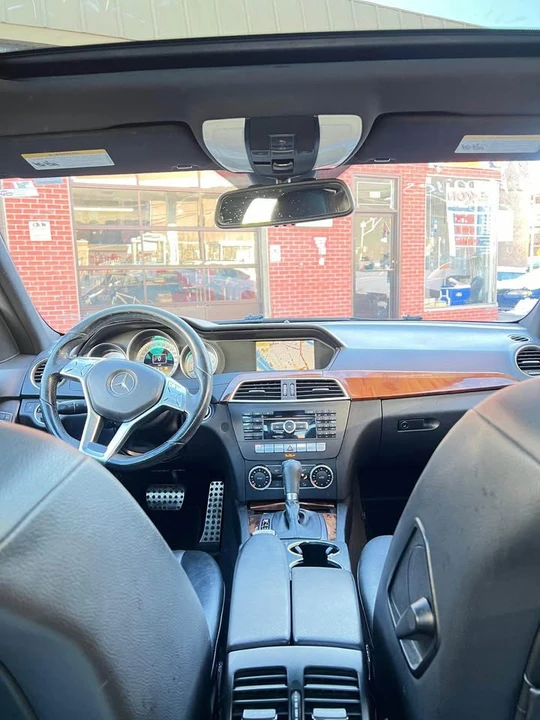 2012 Mercedes-Benz W204 C-Class - Image 12 of 15