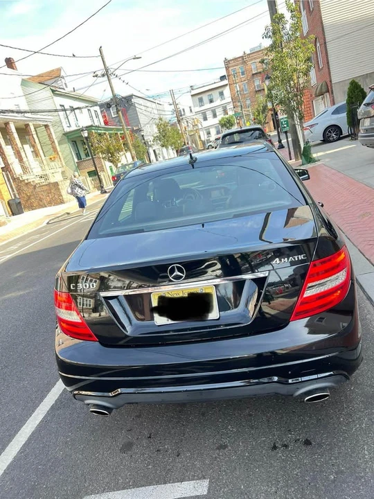 2012 Mercedes-Benz W204 C-Class - Image 4 of 15