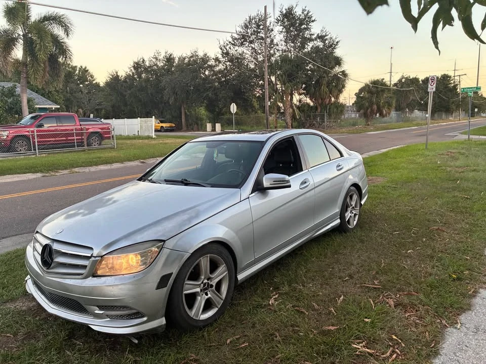 2012 Mercedes-Benz W204 C-Class - Image 8 of 11