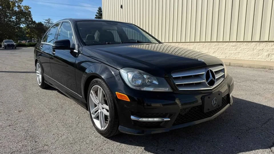 2012 Mercedes-Benz W204 C-Class - Image 8 of 20