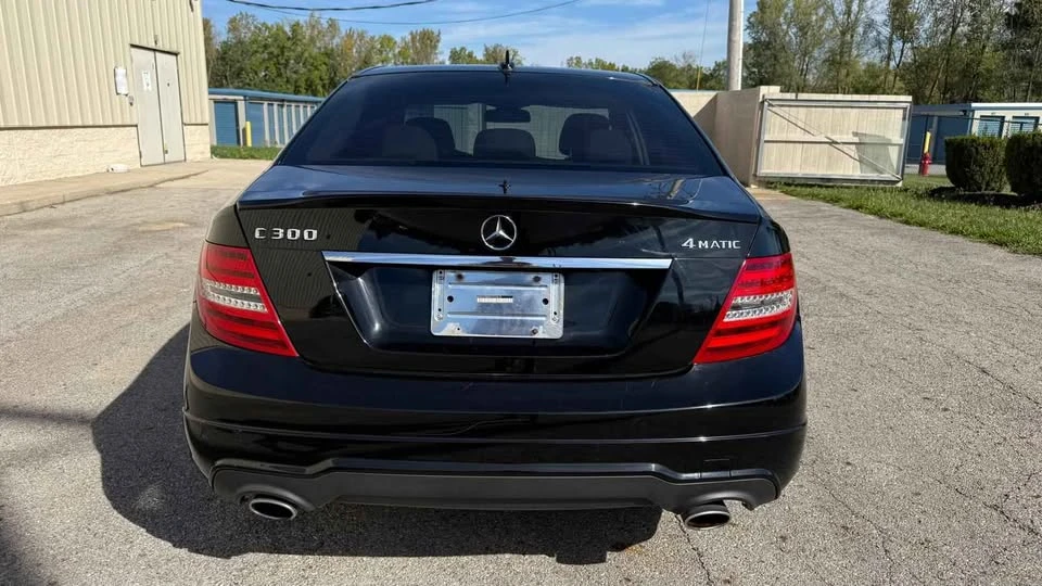 2012 Mercedes-Benz W204 C-Class - Image 4 of 20