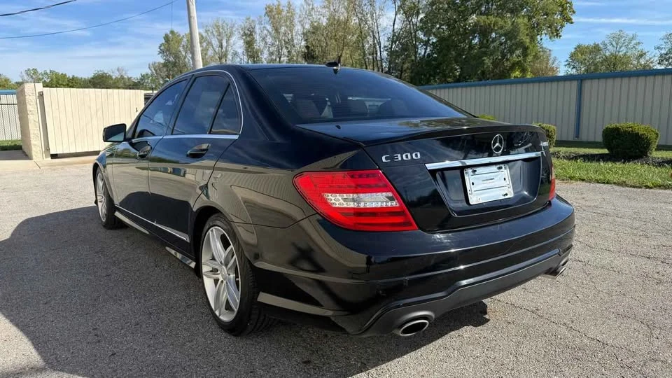 2012 Mercedes-Benz W204 C-Class - Image 2 of 20
