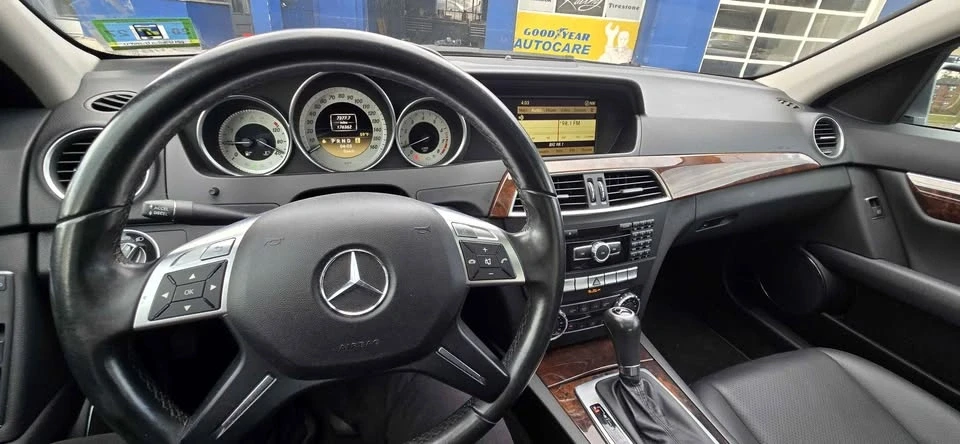 2012 Mercedes-Benz W204 C-Class - Image 8 of 10
