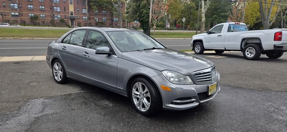 2012 Mercedes-Benz W204 C-Class - Image 2 of 10