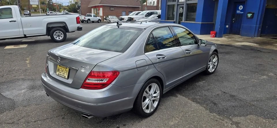 2012 Mercedes-Benz W204 C-Class - Image 3 of 10