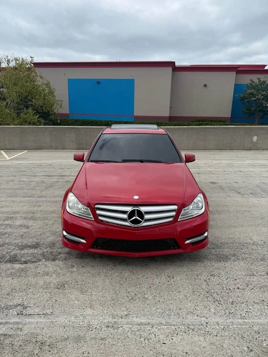 2012 Mercedes-Benz W204 C-Class - Image 2 of 16