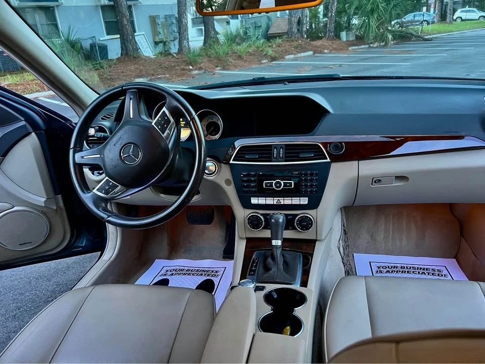 2012 Mercedes-Benz W204 C-Class - Image 12 of 17