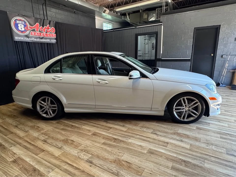 2012 Mercedes-Benz W204 C-Class - Image 3 of 11
