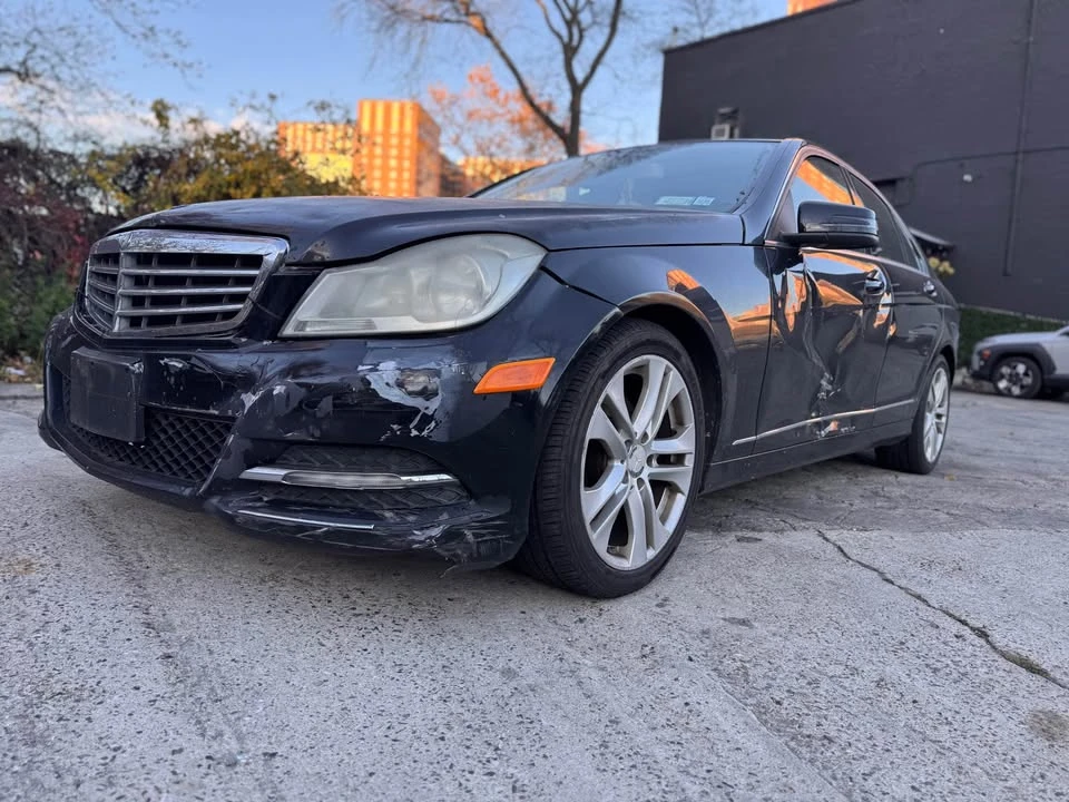 2012 Mercedes-Benz W204 C-Class - Image 6 of 7