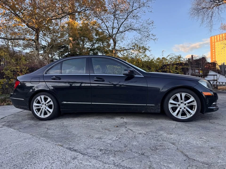 2012 Mercedes-Benz W204 C-Class - Image 4 of 7