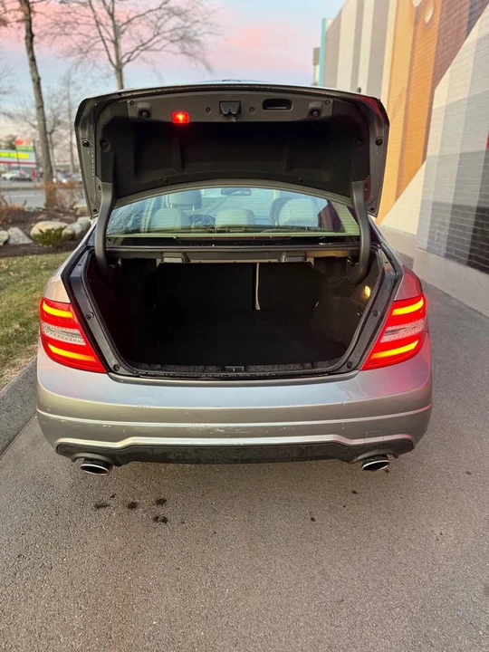 2012 Mercedes-Benz W204 C-Class - Image 6 of 19