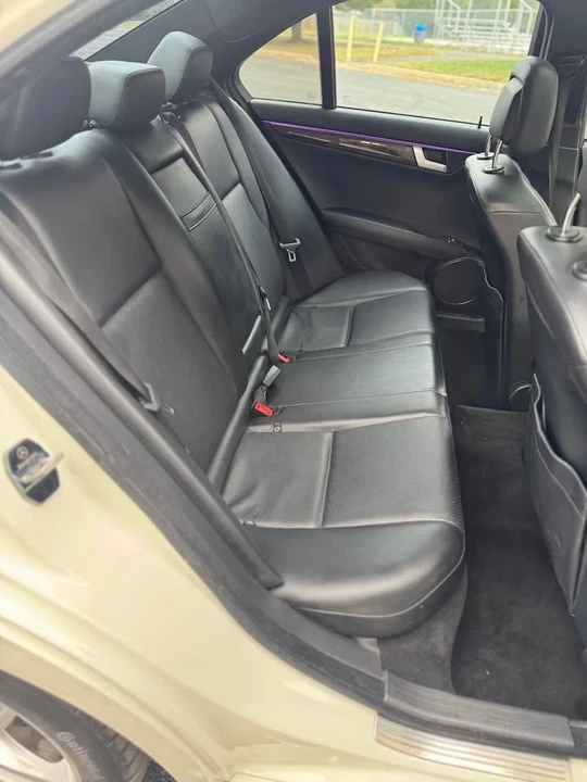 2012 Mercedes-Benz W204 C-Class - Image 10 of 20