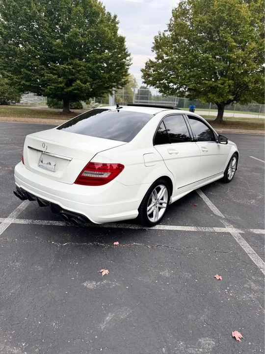 2012 Mercedes-Benz W204 C-Class - Image 5 of 20