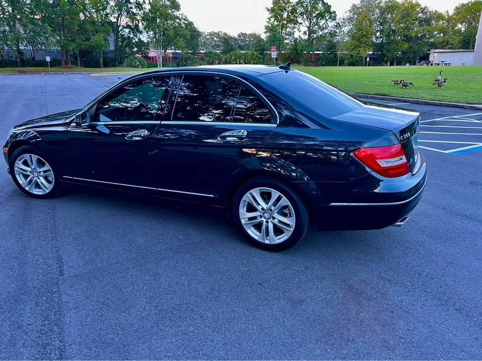 2012 Mercedes-Benz W204 C-Class - Image 6 of 16