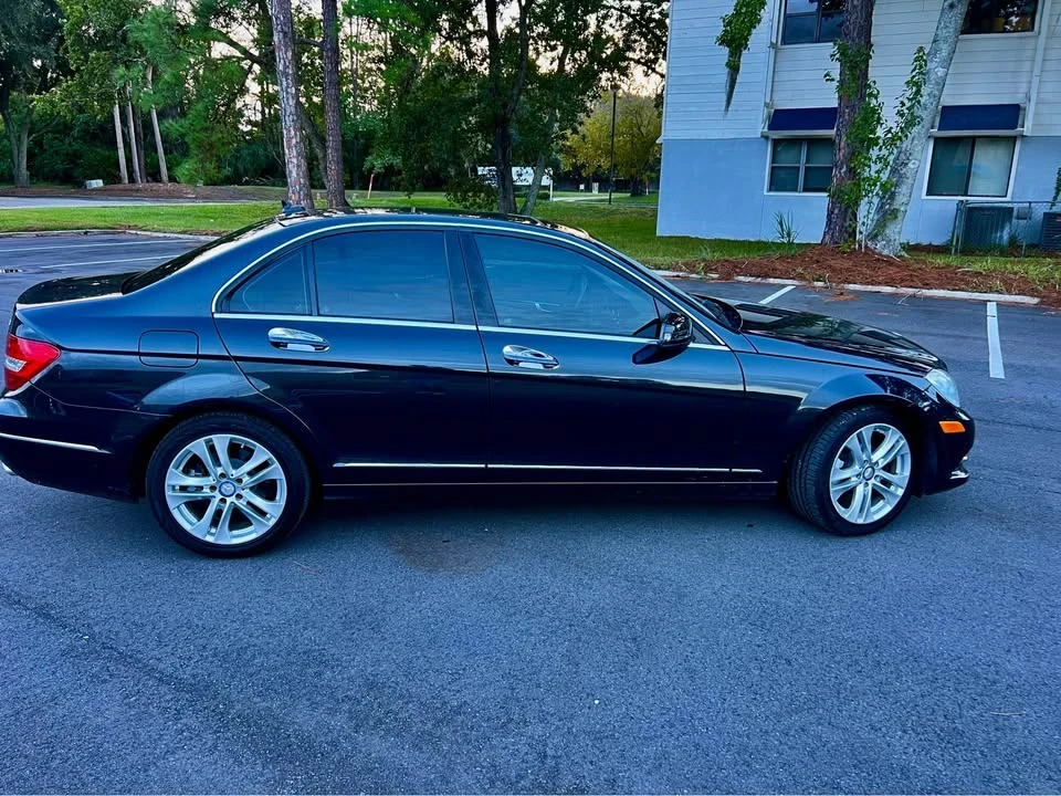 2012 Mercedes-Benz W204 C-Class - Image 3 of 16