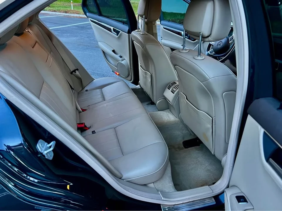 2012 Mercedes-Benz W204 C-Class - Image 13 of 16