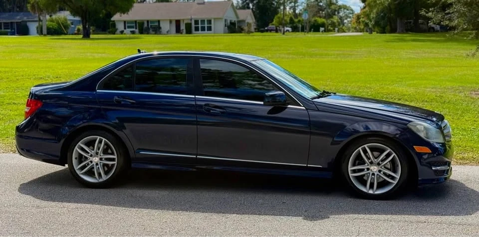 2012 Mercedes-Benz W204 C-Class - Image 6 of 10