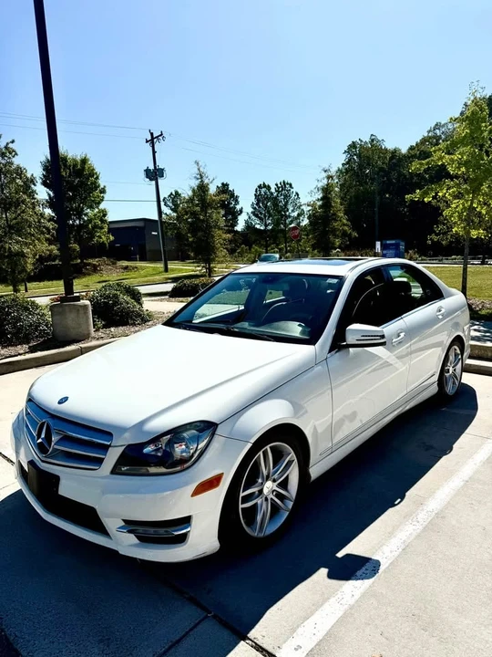 2012 Mercedes-Benz W204 C-Class - Image 2 of 13