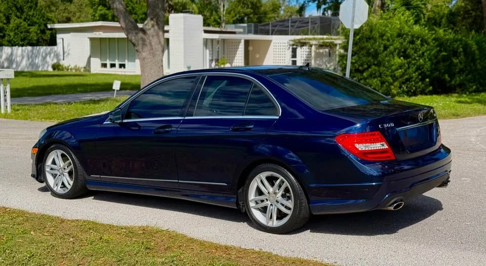 2012 Mercedes-Benz W204 C-Class - Image 3 of 10