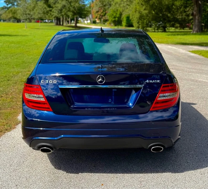 2012 Mercedes-Benz W204 C-Class - Image 4 of 10