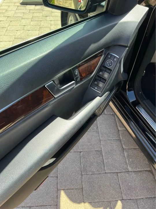 2012 Mercedes-Benz W204 C-Class - Image 11 of 13