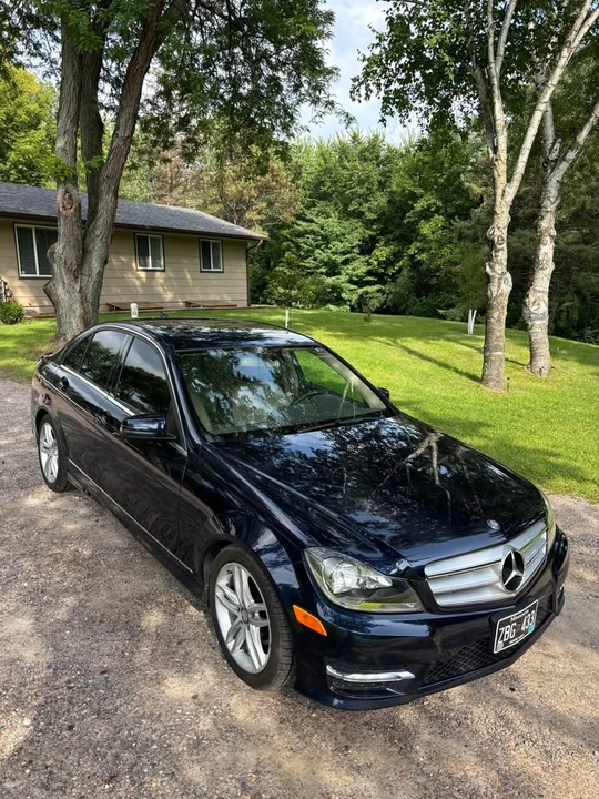 2012 Mercedes-Benz W204 C-Class - Image 2 of 10