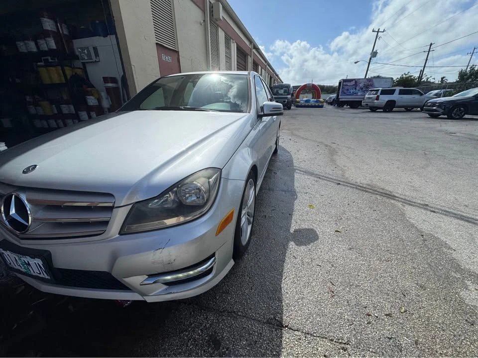 2012 Mercedes-Benz W204 C-Class - Image 2 of 10